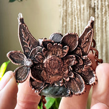 Load image into Gallery viewer, Flower Moon Necklace - Ready to Ship