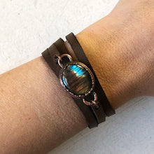 Load image into Gallery viewer, Labradorite and Leather Wrap Bracelet/Choker