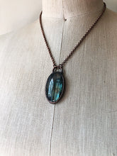 Load image into Gallery viewer, Labradorite Oval Necklace #2 - Ready to Ship (5/17 Update)