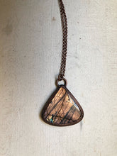 Load image into Gallery viewer, Large Labradorite Necklace