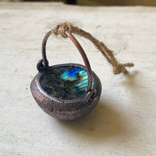 Load image into Gallery viewer, Labradorite Cauldron #3