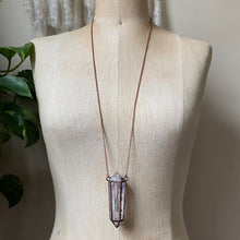 Load image into Gallery viewer, Angel Aura Point Lantern Neckalce - Ready to Ship