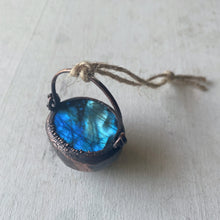 Load image into Gallery viewer, Labradorite Cauldron #1