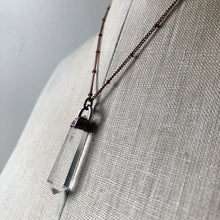 Load image into Gallery viewer, Double Terminated Clear Quartz Point Necklace