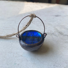 Load image into Gallery viewer, Labradorite Cauldron #4