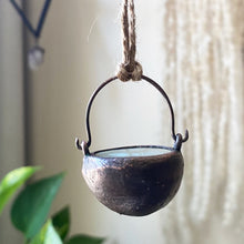 Load image into Gallery viewer, Labradorite Cauldron #1
