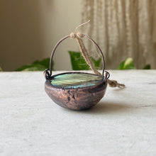 Load image into Gallery viewer, Labradorite Cauldron #2