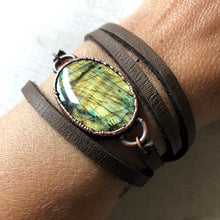 Load image into Gallery viewer, Labradorite and Leather Wrap Bracelet/Choker #1
