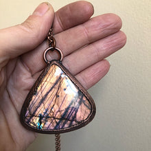 Load image into Gallery viewer, Large Labradorite Necklace