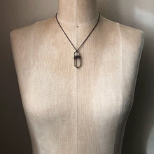 Load image into Gallery viewer, Polished Clear Quartz Necklace