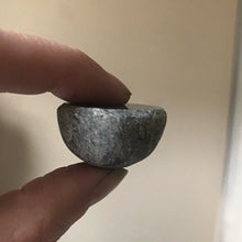 Load image into Gallery viewer, Labradorite Ema Egg