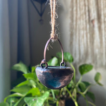 Load image into Gallery viewer, Labradorite Cauldron #5