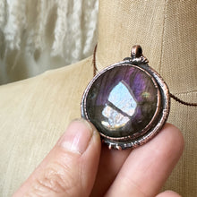 Load image into Gallery viewer, Round Purple Labradorite Necklace - Ready to Ship