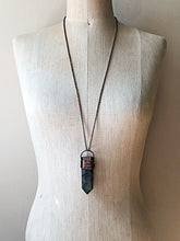 Load image into Gallery viewer, Feather Bezel Large Labradorite Point Necklace on Aged Copper Chain - Ready to Ship (5/17 Update)