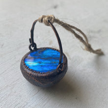 Load image into Gallery viewer, Labradorite Cauldron #3