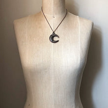 Load image into Gallery viewer, Moss Agate Crescent Moon Necklace