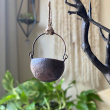 Load image into Gallery viewer, Labradorite Cauldron #1