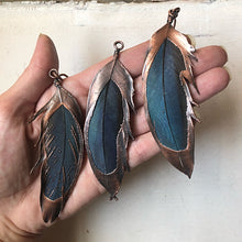 Load image into Gallery viewer, Electroformed Macaw Feather Necklace (Style 3) - Moksha Collection