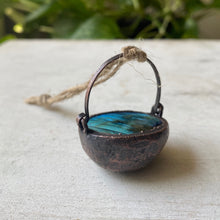 Load image into Gallery viewer, Labradorite Cauldron #4