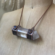 Load image into Gallery viewer, Double Terminated Clear Quartz &amp;  Blue Labradorite Necklace
