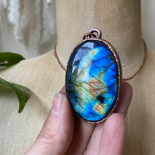 Load image into Gallery viewer, Labradorite Oval Necklace - Ready to Ship
