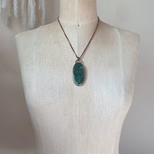 Load image into Gallery viewer, Malachite Necklace #1 - Ready to Ship