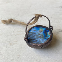 Load image into Gallery viewer, Labradorite Cauldron #8