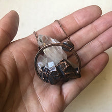 Load image into Gallery viewer, Raw Clear Quartz Cluster with Labradorite Necklace