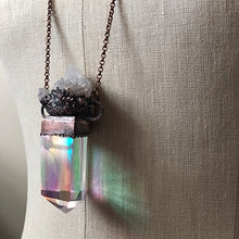 Load image into Gallery viewer, Large Angel Aura Point & White Spirit Quartz Neckalce - Ready to Ship