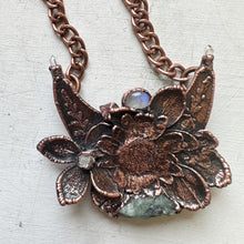 Load image into Gallery viewer, Flower Moon Necklace - Ready to Ship
