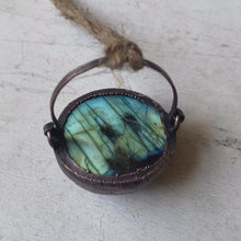 Load and play video in Gallery viewer, Labradorite Cauldron #4
