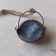 Load and play video in Gallery viewer, Labradorite Cauldron #8
