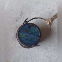 Load and play video in Gallery viewer, Labradorite Cauldron #3
