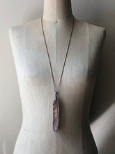 Load image into Gallery viewer, Electroformed Feather Necklace #1 - Ready to Ship (5/17 Update)
