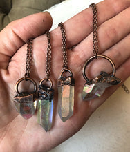 Load image into Gallery viewer, Raw Angel Aura Point Necklace

