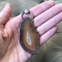 Load image into Gallery viewer, Agate Slice Portal of the Infinite Heart Necklace - Ready to Ship
