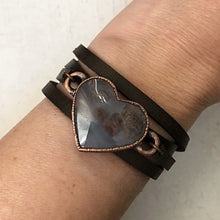 Load image into Gallery viewer, Moss Agate Heart and Leather Wrap Bracelet/Choker #1

